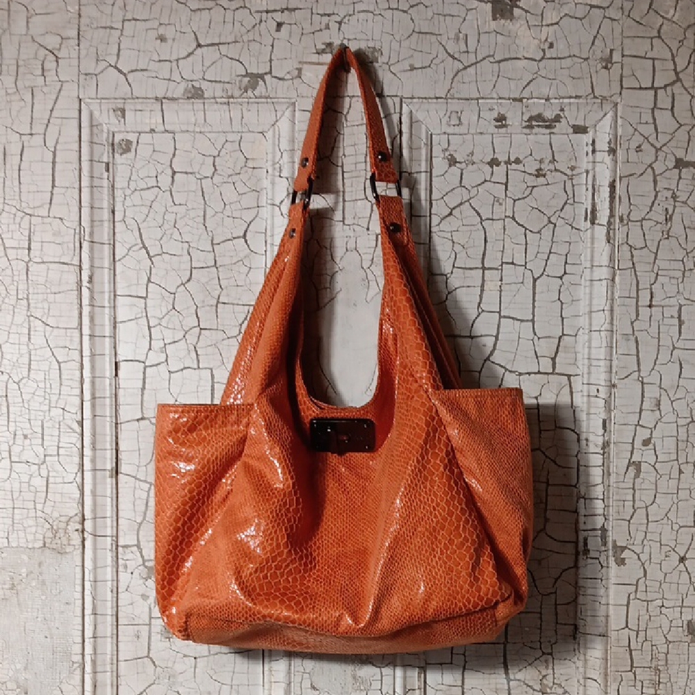Kenneth Cole Reaction Orange Shoulder Bag with Elegant Design